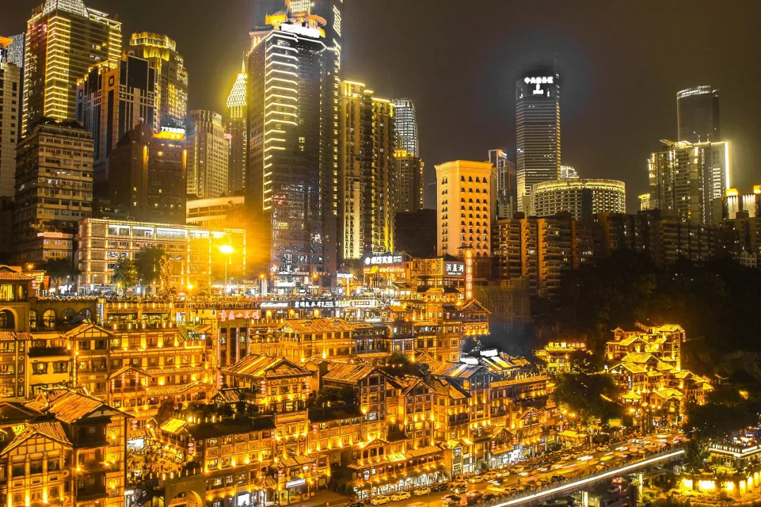 山城魅力,重庆——独特风情与挑战交织之城